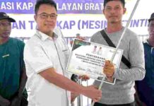 Wakil Ketua I DPRD Batam Serahkan 100 Mesin Ketinting untuk Nelayan Belakangpadang