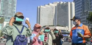 Pramono Imbau Warga Terapkan 5M Hadapi Paparan Abu Vulkanik Anak Krakatau