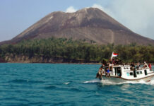 Gunung Anak Krakatau Level Siaga, Kemenhub Batasi Pelayaran Radius 3 Kilometer