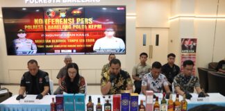 Polresta Barelang Ungkap Peredaran Ribuan Botol Minuman Beralkohol Tanpa Izin Edar di Batam