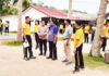 Kapolda Kepri Pimpin Gotong Royong Bersihkan Pantai Tanjung Bemban, Ajak Warga Peduli Lingkungan