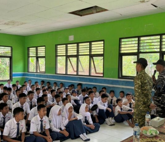Peringati HUT TNI ke-81, Koarmada I Rangkul Pelajar Pulau Tiga Natuna Lewat Edukasi Karakter
